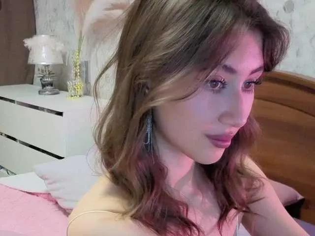 AffiinaLovsx on BongaCams 