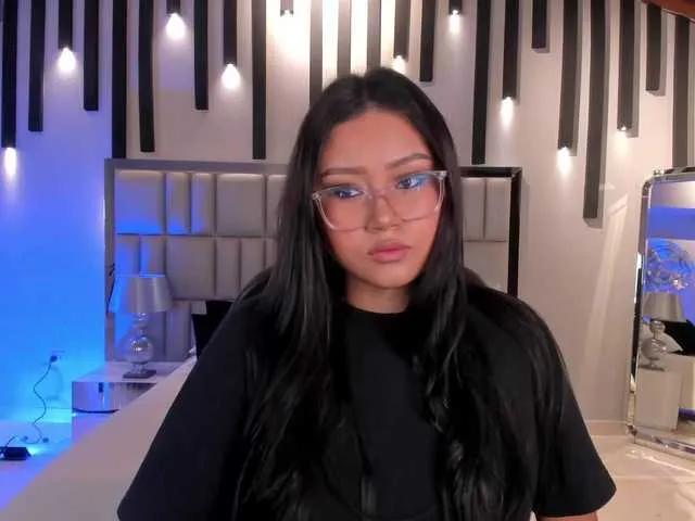 AmberLewis — I love it when they support me, that means they like my show and get horny with my body.