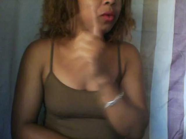 Baby-giiirl23 on BongaCams 