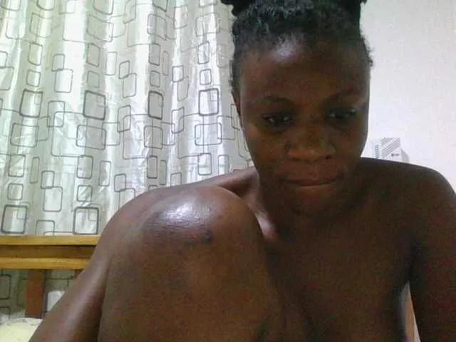 Babyrozzilah on BongaCams 