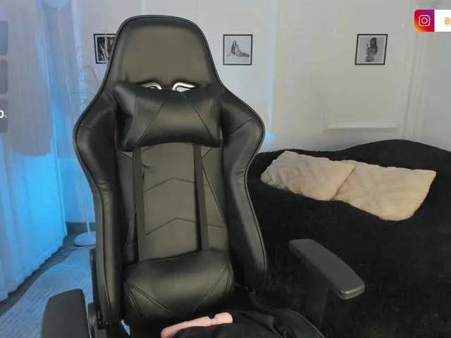 BellaRossi on BongaCams