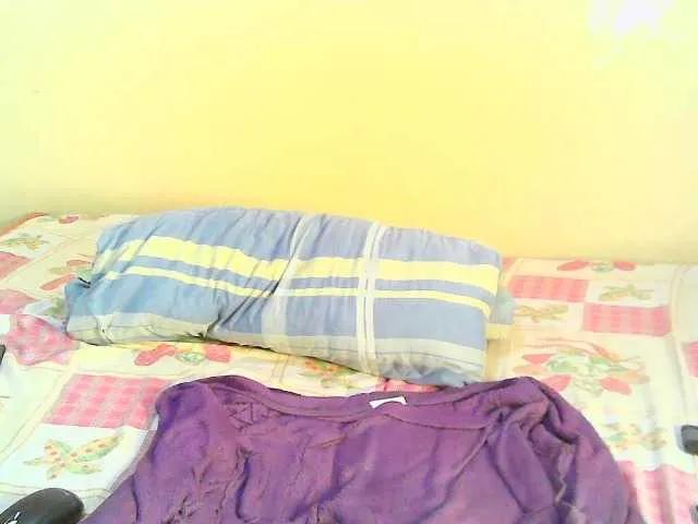 Bessie1 on BongaCams