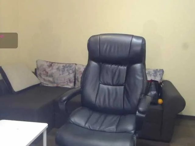 CandyHellenx —  Intense pleasure show  when I lose controlLove tip: 11 tokens  #german #longhair #milf #homeoffice #pm  Intense pleasure show  when I lose control