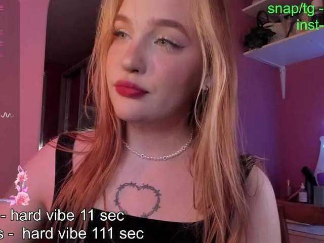 CarolineLovers's avatar