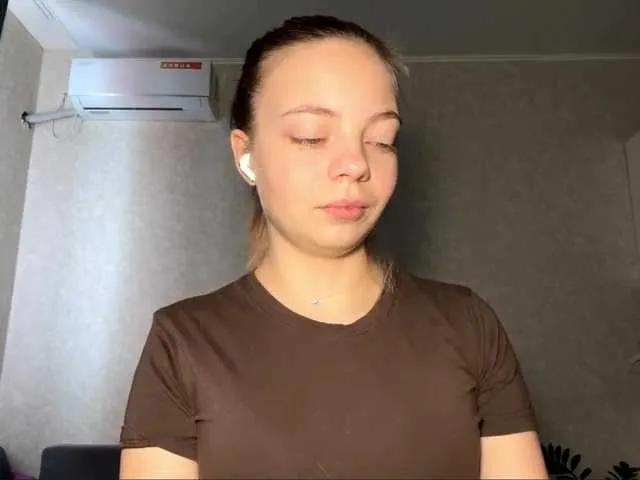 DavinaHaddad's avatar