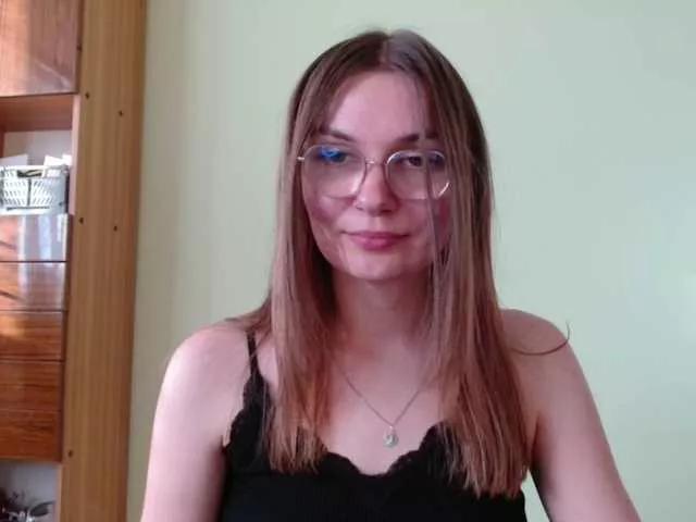 Ellyxcute on BongaCams 