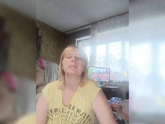 FireGella on BongaCams