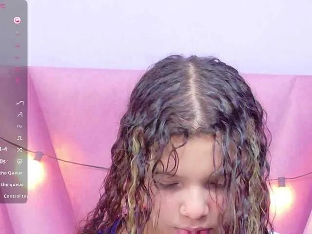 innocenthazel on BongaCams 