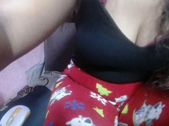 jenniella on BongaCams 