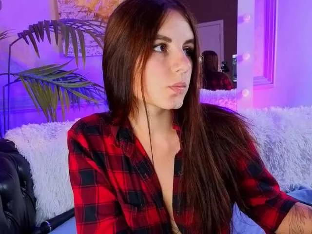 KellyMiller on BongaCams 