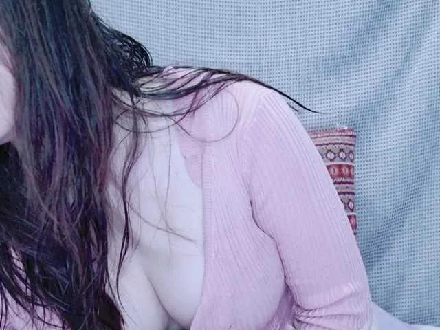 kiki-001 on BongaCams 