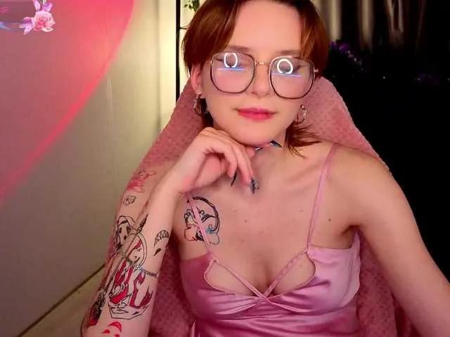 KiraMountrays — Freechat on BongaCams