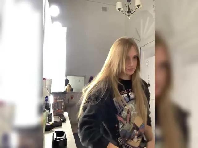 LeenaLee on BongaCams 