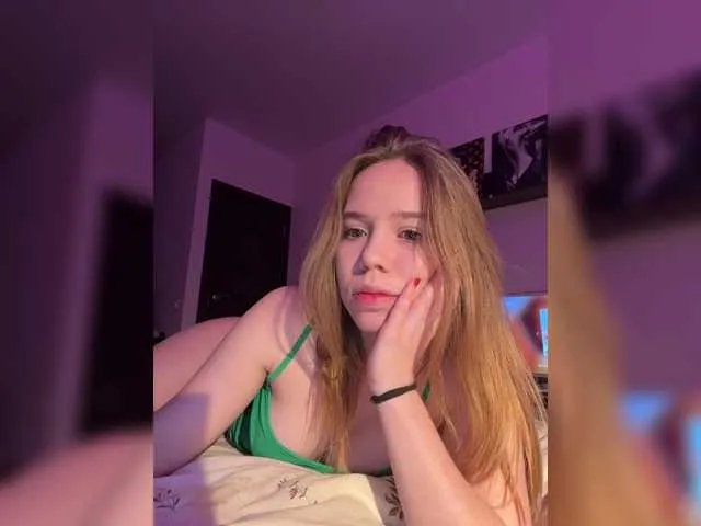 mariaaa-1 — Hi, I'm Masha, I'll be glad to chat! Lovens from 2 current favorite vibrations: 11, 33, 51, 101 remain is left before showing the butt to a passerby