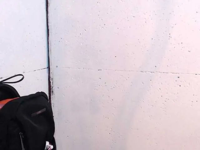 MarianRan — Me excita los juegos de roles, jugar rudo con papi, ser sumisa y obedecerte!!! 

I get off on role playing, playing rough with daddy, being submissive and obeying you.