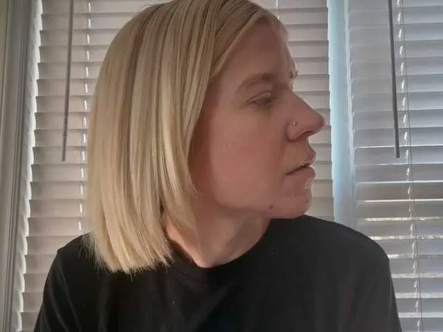 mermaidlexi on BongaCams 