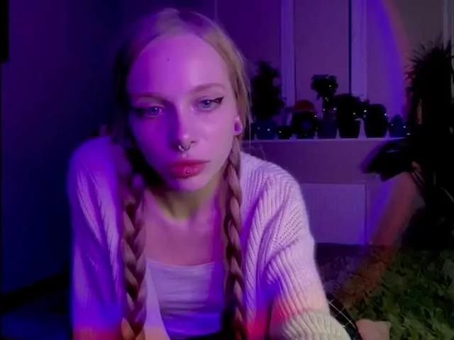 Mini-Tiny on BongaCams 