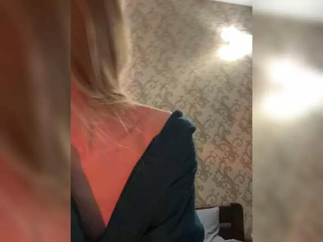 Mini-Tiny on BongaCams 