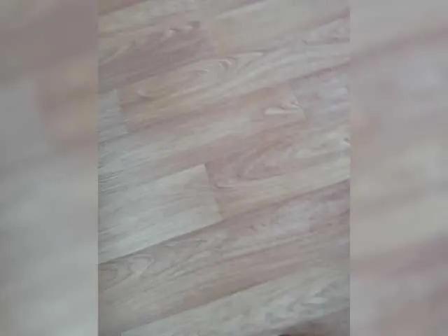 Niki233221 on BongaCams 