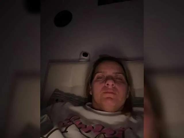 ReveMignoneX on BongaCams 