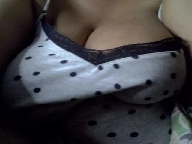 Sweetbebz on BongaCams 