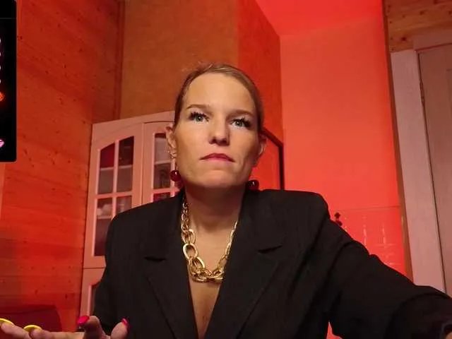 sweeteve050 on BongaCams 