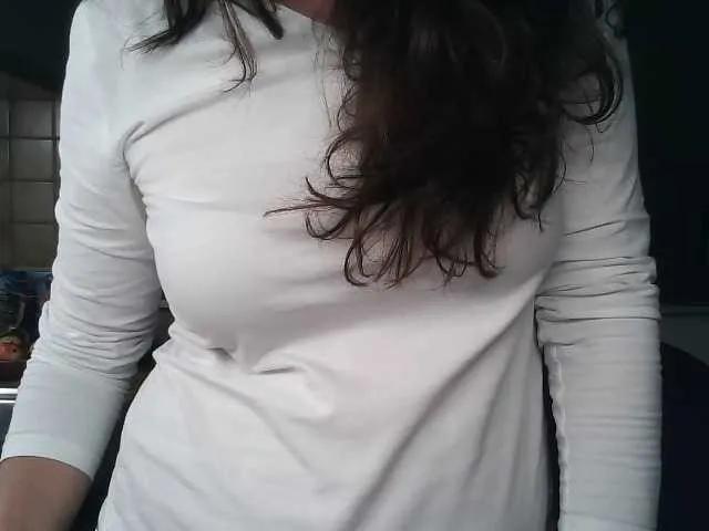 UllimOhi on BongaCams 