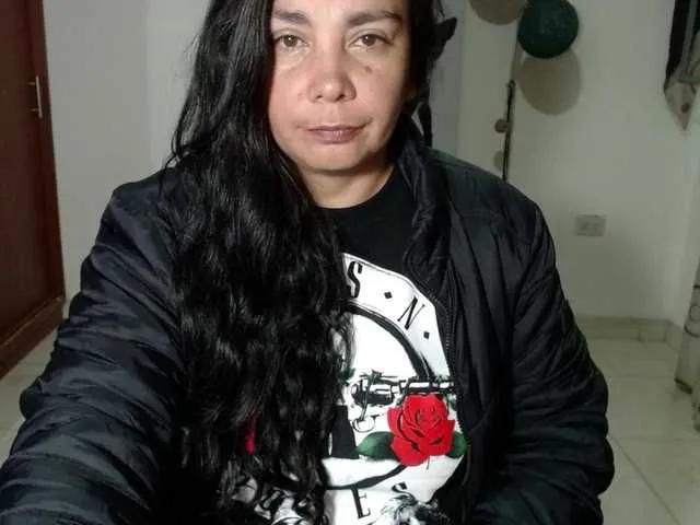 vivian-milf-paint on BongaCams 