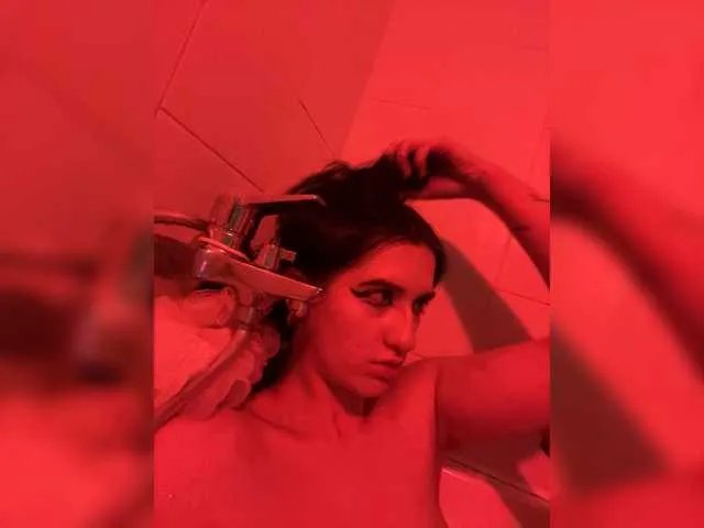 WetLips — Freechat on BongaCams