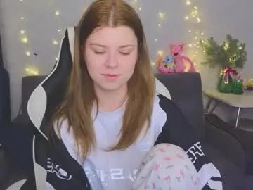 _kirieshka — topless and play tits [100 tokens left] #anal #lovense #bigboobs #18