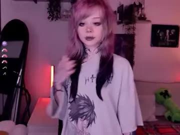_lollyshy_ on Chaturbate 