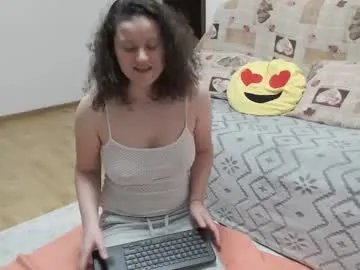 adriana_elvis on Chaturbate