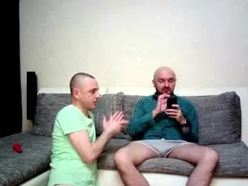 alex_tobey — lean daddy's balls [50 tokens left] #hairy #feet #daddy #bulge #slave