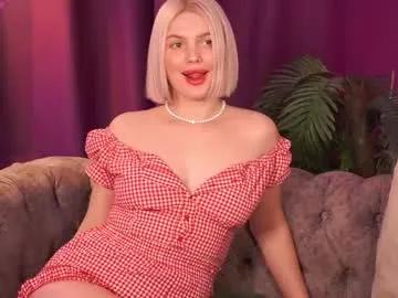 ameliawells — Warm up my ass 38 for random action + vibe #new #heels #bigboobs #blonde #daddysgirl -- Current Goal: spanking with two hands until red at 888 tokens