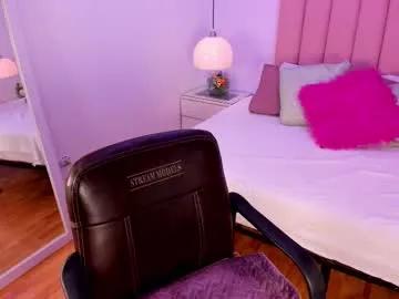 amy_ferreira's avatar