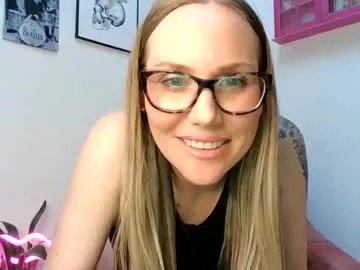 annadelrae444 on Chaturbate 