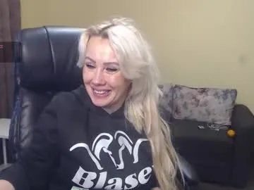 candy_hellenx — Intense pleasure show  when I lose control  Love tip: 11 tokens  #german #longhair #milf #homeoffice #pm  Love tip: 11 tokens  #german #longhair #milf #homeoffice #pm #