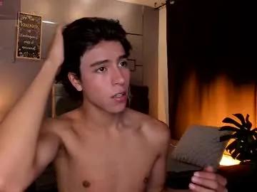 chrristopher77 on Chaturbate 