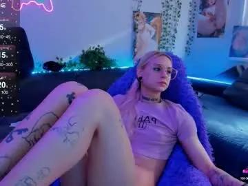 elli_26 on Chaturbate 