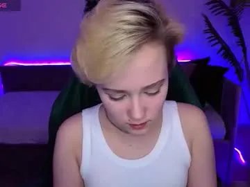 ellie_heavenly — GOAL: Slap attack on my peach [45 tokens remaining] Welcome to my room! How is your mood today? #18 #teen #shy #femdom #smalltits