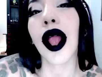 emearld_black on Chaturbate 