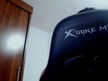 eren_smith — #master  #findom #bigcock #cum  #muscles