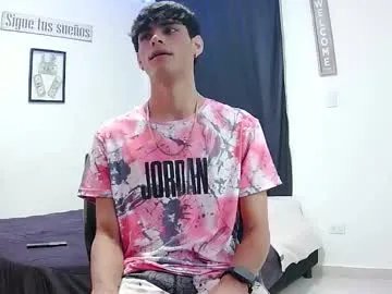 harrythomson1 on Chaturbate 