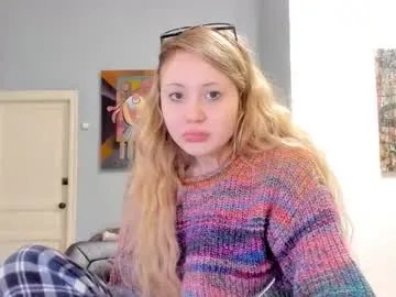 hippy___ — Goal: NAKED DOGGY CLOSE TO CAM  BOTH #teen #18 #findom #new #kinky - Next Goal: OIL SHOW