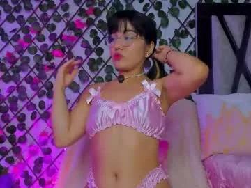 isabel_jamess's avatar