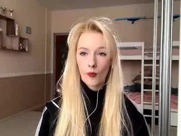 kaneshacurbelo — Goal stroke and caress my legs Hi, my name is Sofia, I'm 18yo and #new #shy #18 #skinny #bigass [55 tokens remaining]