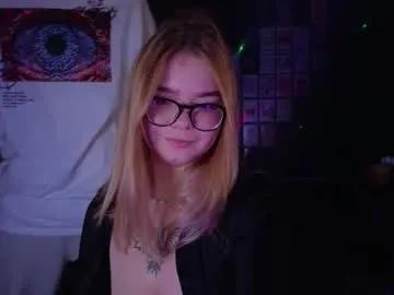 lady_lucky_love — EYE CONTACT / TAKE OFF GLASSES [22 tokens left] #bigboobs #couple #natural #deepthroat #teen