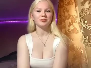lindabreines on Chaturbate