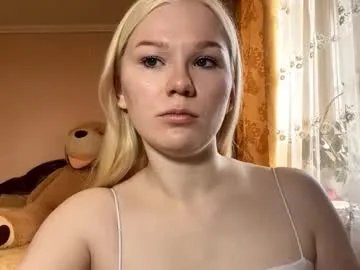 lindabreines on Chaturbate