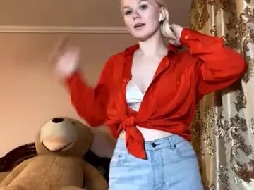 lindabreines on Chaturbate